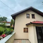 Сasa de vacaciones House Sarajevo Ilidža