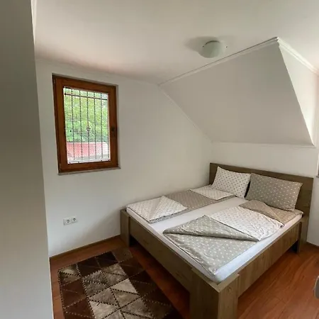 House Sarajevo Vakantiehuis *