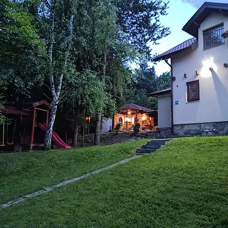 Сasa de vacaciones House Sarajevo *